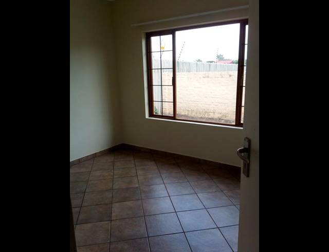 2 BEDROOM PROPERTY TO RENT IN HEATHERVIEW